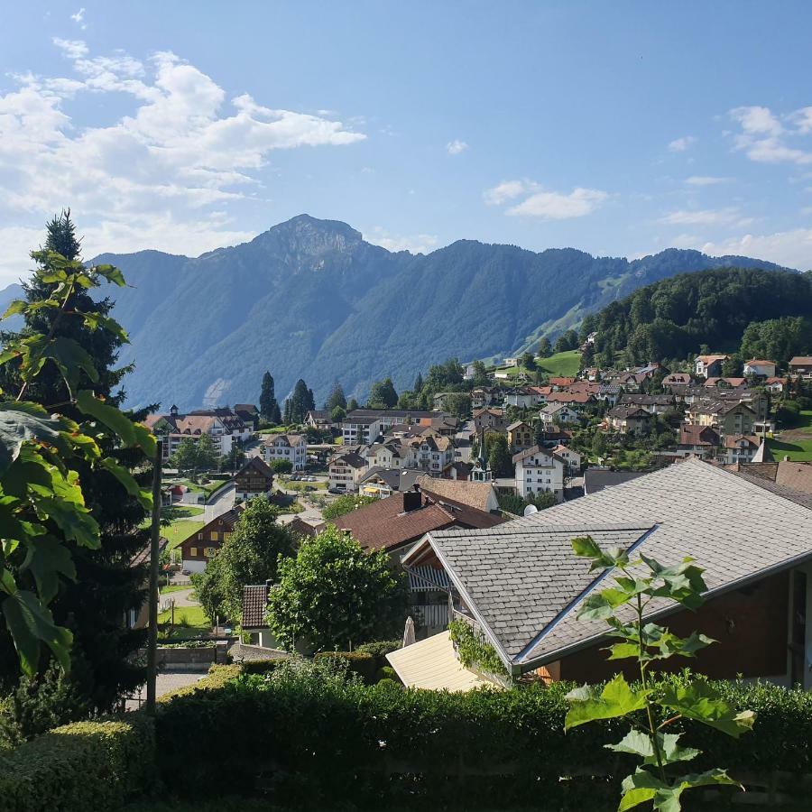 Buongustaio1 Zimmer mit ensuite T&B Morschach Exterior foto
